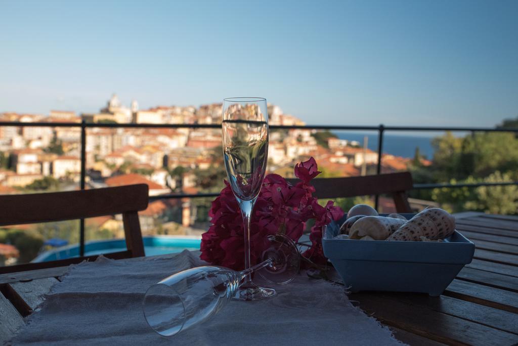 Villa Caterina إمبيريا الغرفة الصورة